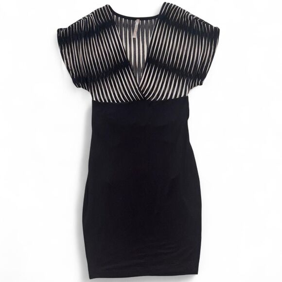A-gaci Women's Black and White Dress - Picture 1 of 4
